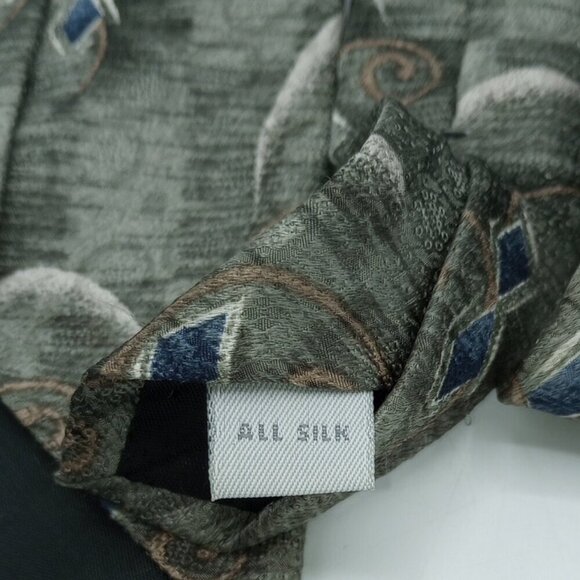 Pierre Cardin Tie 59"L - Picture 7 of 7